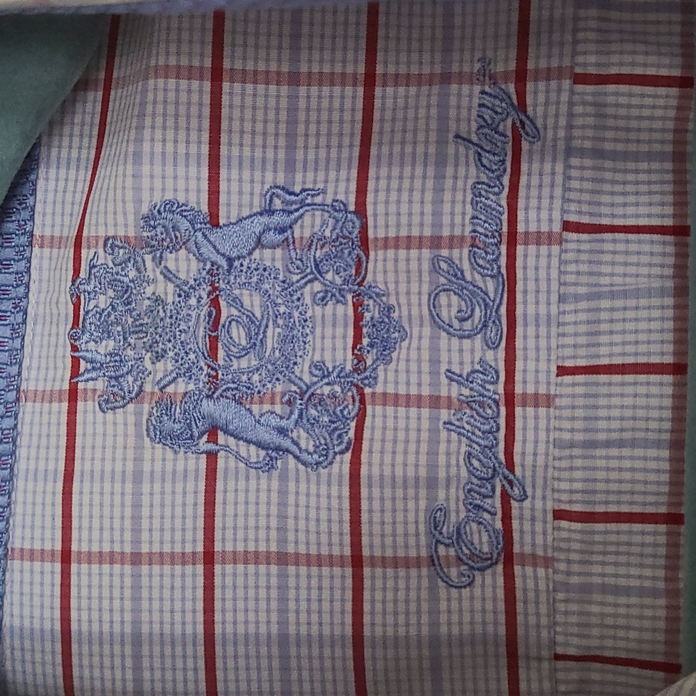 5 Stylish Boutique Button-Downs - image 2